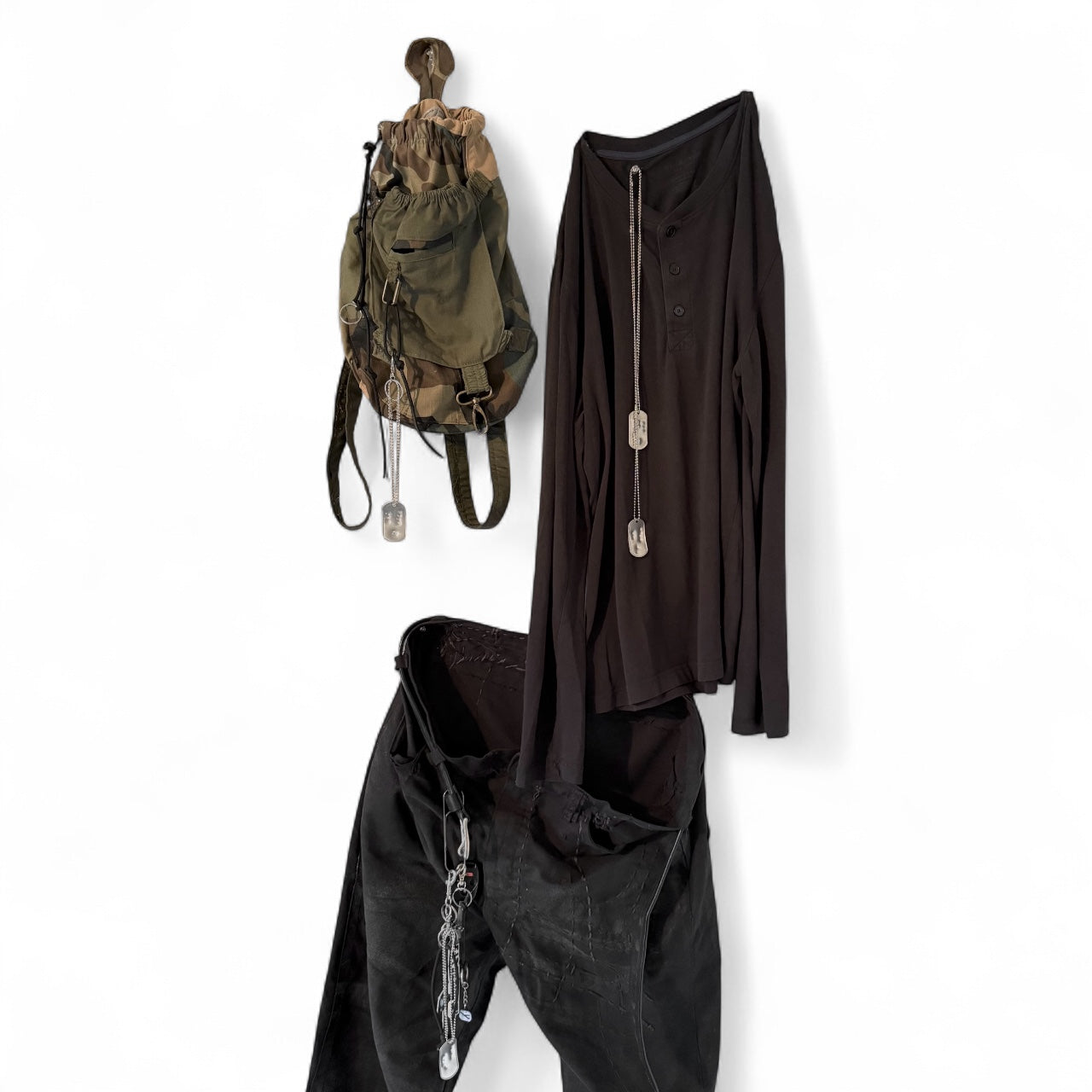 nyfw popup exclusive dogtag/keychain